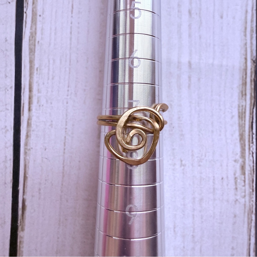 Handmade Gold Swirl Ring - Picture 5 of 5